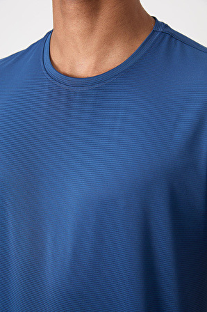 Parlament Polyester Nefes Alan Dokulu İnce Esnek Standart Fit Erkek Performans T-Shirt - 88383