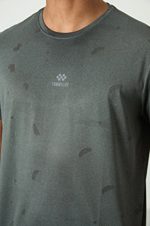 Haki Polyester Nefes Alan Jakarlı İnce Esnek Standart Fit Erkek Performans T-Shirt - 88397