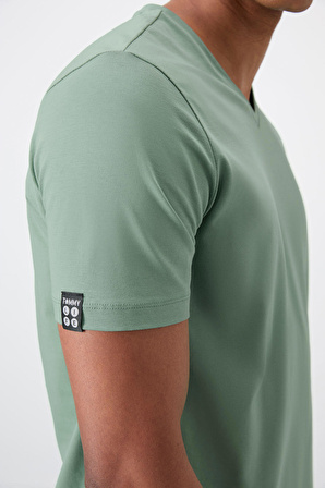 Açık Yeşil Basic Kısa Kol Standart Kalıp V Yaka Erkek T-Shirt - 87912