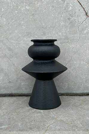 El Yapımı Doğal Seramik Siyah Kübik Vazo