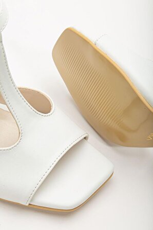 Pabucmarketi Beyaz Suni Deri Küt Burunlu Topuklu Kadın Ayakkabı