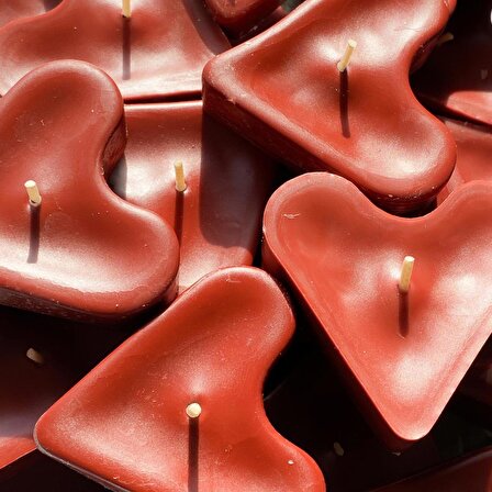 Sevgililer Günü Hediyesi Kırmızı Tasarımlı Doğal Yağlı Sabun ve Kalp Mum