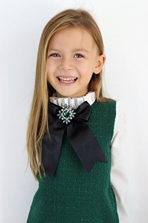 Kız Çocuk Zümrüt Yeşil Vanessa Broş Detaylı Tüvit Uzun Kollu Yılbaşı Elbisesi