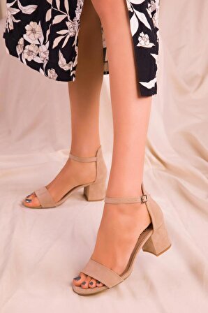 Kadın Klasik Tek Bant Orta Boy Topuklu Ayakkabı 
