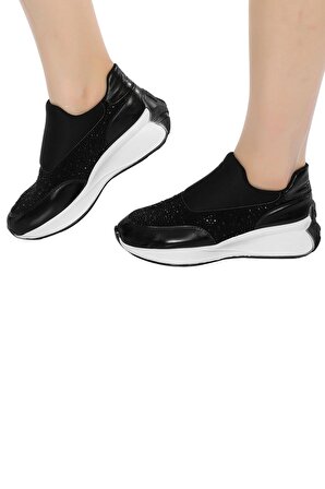 Veform Hafif ve Rahat Tabanlı, Günlük Şık ve Spor Kadın Slip-on Ayakkabı  Taş Detaylı FV1490FV