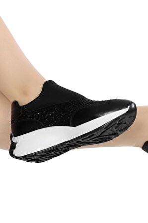 Veform Hafif ve Rahat Tabanlı, Günlük Şık ve Spor Kadın Slip-on Ayakkabı  Taş Detaylı FV1490FV
