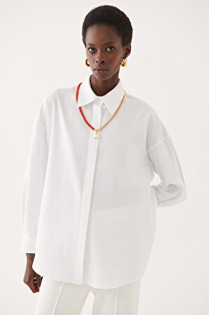 Kaisa Rahat Kalıp Gömlek Yaka Standart Boy Beyaz Renk Kadın Gömlek