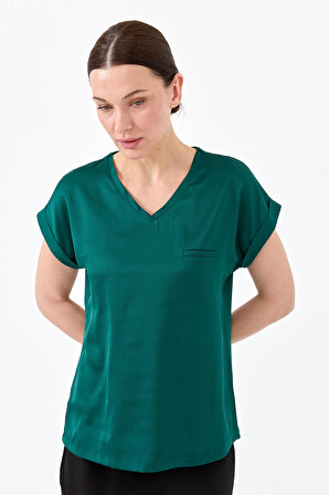 Desen V Yaka Standart Kalıp Kısa Kollu Yeşil Kadın Bluz 23122706