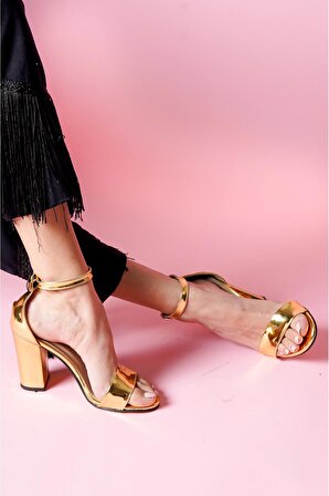 Kuka Gold Ayna Günlük Kullanım Topuklu Sandalet
