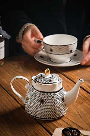4 Parça Emillia Altıgen Gold Desenli Çay Ve Kahve Fincanı + Porselen Demlik Seti Renk Beyaz
