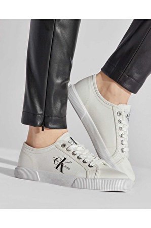 Kadın Calvin Klein Vulcanized Essential Logolu Kadın Sneakers YW0YW00482