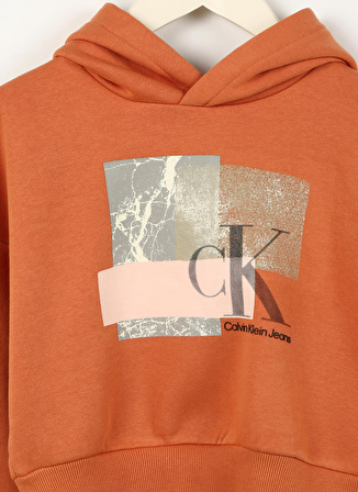 Calvin Klein Turuncu Kız Çocuk Kapüşon Yaka Baskılı Sweatshirt IG0IG02200SEC