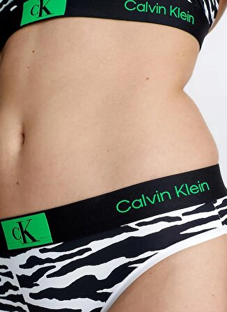 Calvin Klein Siyah - Beyaz Kadın Bikini Külot 000QF7249E