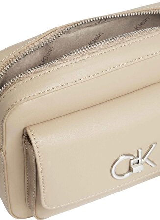 Calvin Klein Açık Gri Kadın 20,5x16x5 cm Omuz Çantası K60K611083PFA