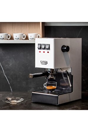 Gaggia Milano New Classic Evo 2023 Beyaz Manuel Espresso Makinesi RI9481/13