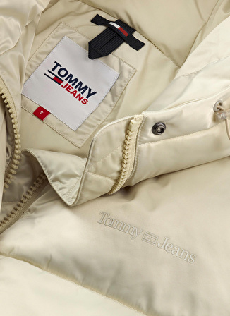 Tommy Jeans Bej Kadın Mont DW0DW16586ACG