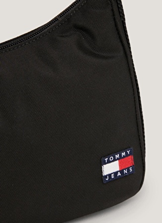 Tommy Hilfiger Siyah Kadın 25x16x5 cm Omuz Çantası AW0AW15815BDS