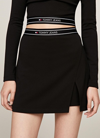 Tommy Jeans Lastikli Bel Siyah Kadın Düz Kısa Etek TJW LOGO WB SKORT