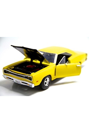 Motormax Metal Model Araba 1969 Dodge Coronet Super Bee 1:24 Diecast Model Araba - Sarı