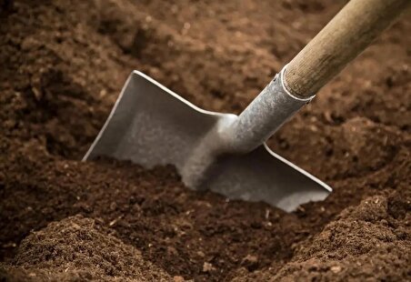  Çim Kapak Toprağı 10 Kg Gübreli Toprak Çim Ekim Toprağı Çim Örtü Toprağı