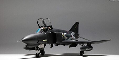 F-4 Phantom 2 Kara Şahin PM Model Demonte Plastik Uçak Maket Kiti