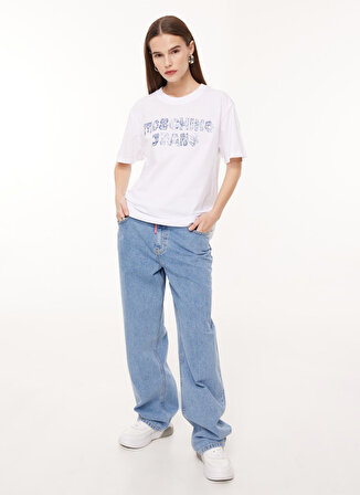 Moschino Jeans Bisiklet Yaka Baskılı Beyaz Kadın T-Shirt J0708
