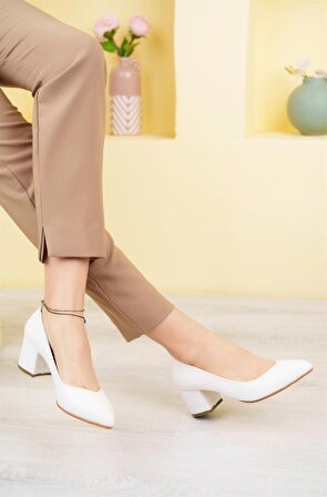 Beyaz Cilt Kadın Şık Günlük Rahat Kısa Topuklu Ayakkabı Topuk Boyu 5cm 