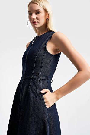 Kadın Lacivert Renk Önü Fermuarlı %100 Koton Maxi Boy Denim Elbise