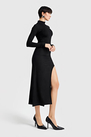 Kadın Siyah Renk Yırtmaçlı Esnek Kumaş Maxi Boy Elbise