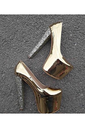 Kadın Topuk Sim Detaylı Gold Renk Yüksek Topuklu Platform Ayakkabı