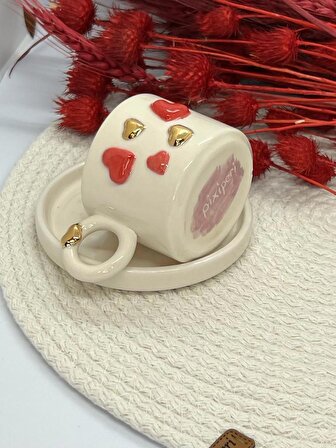 %100 El Boyaması 24 Ayar Altın İşlemeli Kırmızı Kalpler Desenli Türk Kahvesi Fincanı, Mug, Kupa