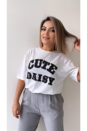 Kabartmalı Cute Daisy Tişört Ekru Siyah