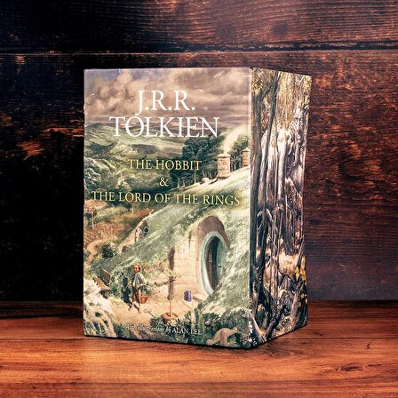 The Hobbit & The Lord of the Rings Boxed Set Ciltli Kapak – Resimlendirilmiş, 7 Ocak 2020
