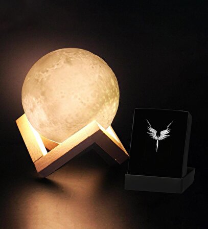 Dekoratif Ayaklı 12cm 3D Ay Gece Lambası & Mikail Melek Kolye Hediye Seti