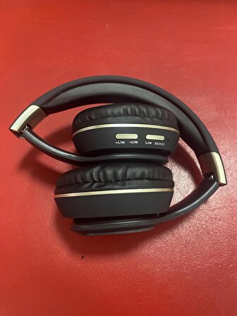 Z4BT Bluetooth 5.0 Led Işıklı Kulak Üstü Kulaklık