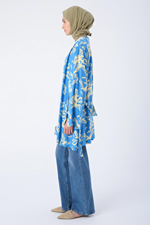 Mavi-Bej Oversize Kol Yırtmaç Detaylı Kuşaklı Desenli Kimono