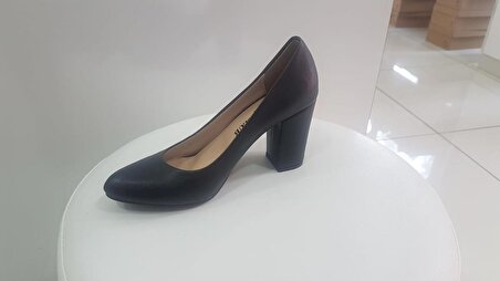 Siyah Kadın Dar Kalıp 8 Cm Topuk Boyu Jtn Topuklu Ayakkabı