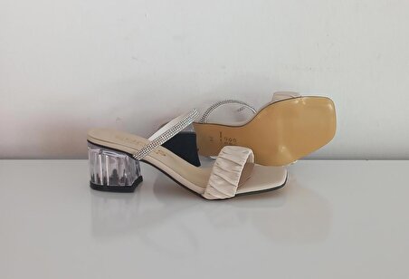 Krem Saknuk Taşlı Kalın Tek Bantlı 5 Cm. Topuk Boyu Şeffaf Topuklu Kadın Topuklu Ayakkabı