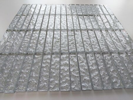 Mutfak Tezgah Arası Ve Tüm Kaplama Ve Dekorasyon Uygulamaları Için 15x73x6 Mm Kristal Cam Mozaik.