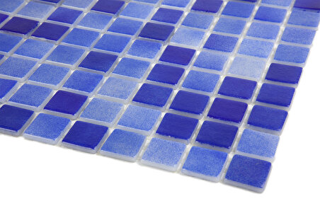 Mutfak tezgah arası, Havuz, Sauna, Spa, tüm zemin, duvar ve yüzeyler için 25x25x4,5 mm P. Mavi Karışım Cam Mozaik.