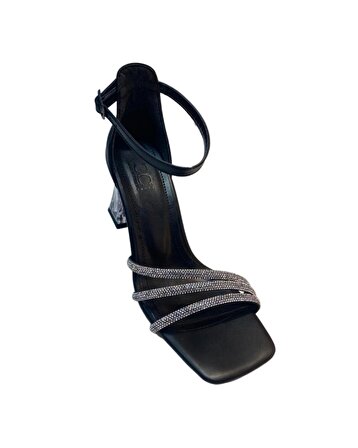 Ceylanlar LN703 Zn Kadın Siyah 3 Bant Taşlı Tokalı Yüksek Topuklu Ayakkabı