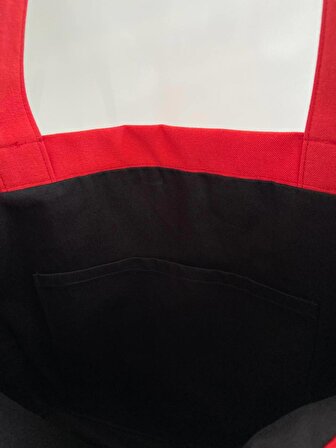 Kırmızı astarlı, cepli, günlük kullanıma uygun, bez, kumaş çanta, kol ve omuz çantası