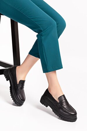Kadın Hakiki Deri Siyah Loafer Yuvarlak Burun Bağcıksız Yüksek Kalın Taban Ayakkabı-D116