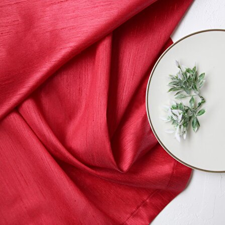 Kırmızı dertsiz osmanlı ipeği masa örtüsü   100x100 cm