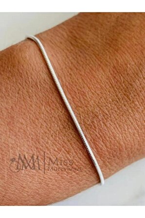 Yılan Model Kadın Bileklik Unisex 1.5 Mm Yuvarlak 925 Ayar Gümüş Zincir Kadın Bileklik
