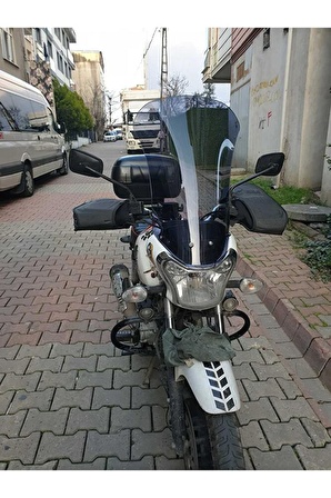 Bajaj V15 Ön Cam 2017-2018 Model İçin 57cm Açıkfüme Renkli  4mm Orta Boylu