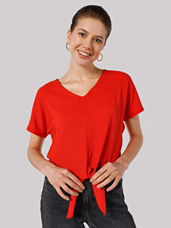 Regular Fit V Yaka Kırmızı Kadın Kısa Kol Tişört