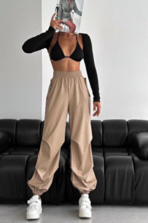 Kadın Bej Paçası Lastikli Deri Pantolon