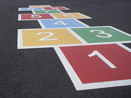 Renkli Seksek Oyun Zemin Sticker 70x200cm, Okul, Oyun Parkı, Sayı Öğrenme, Sınıf