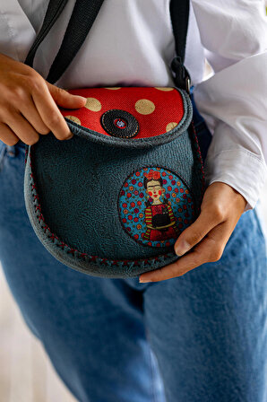 Frida Desenli Çapras Askılı Kadın Çanta